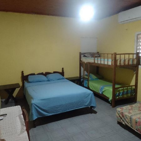 Casa De Huespedes En โปซาดัส ภายนอก รูปภาพ